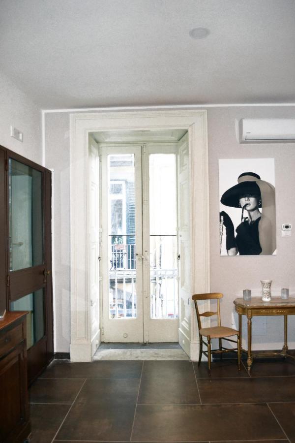 Questo Rinascimento Casa Brigitte Napoli Bagian luar foto
