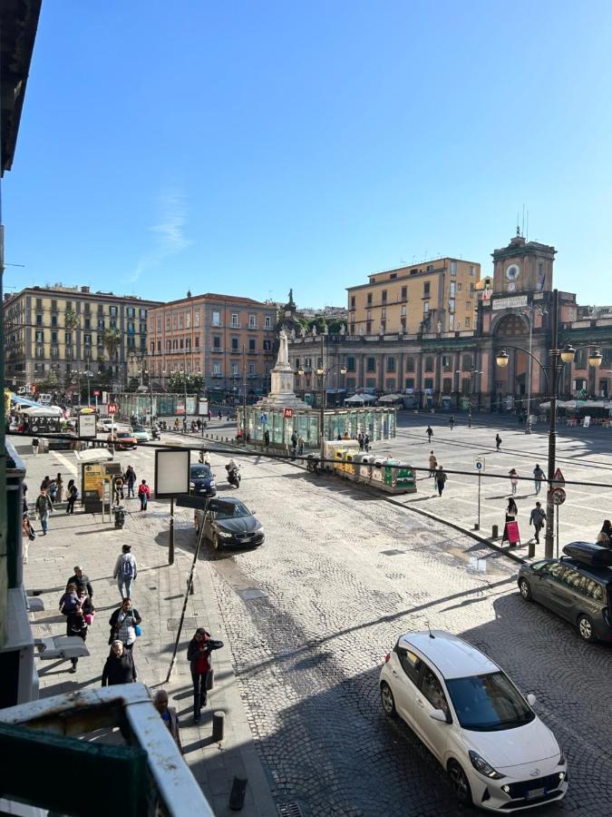 Questo Rinascimento Casa Brigitte Napoli Bagian luar foto